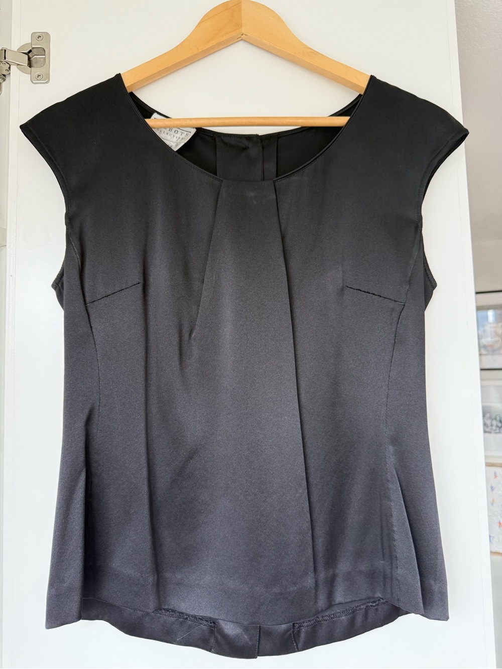 Talbots Black Cap-Sleeve Top - size 4